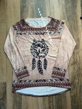 Unbranded Wolf Dreamcatcher Graphic Long Sleeve Top Size L